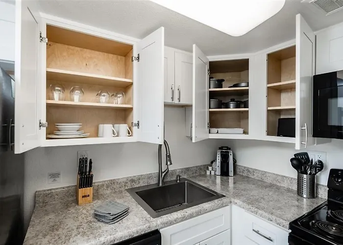 226 Fully Furnished, Wifi Included Apartment *